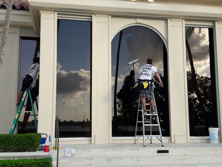 What is a Window Cleaner Spray? Glass Act Pro Wash